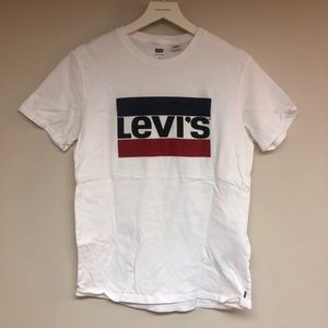 Levi’s T-Shirt